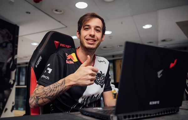 全球梦幻联动！《PUBG》x 保时捷全球合作正式官宣