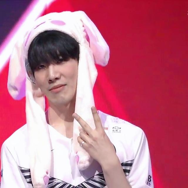 差距太大了！少爷金以四杀完美收官， LGD Gaming 击溃了 Anyone's Legend 。